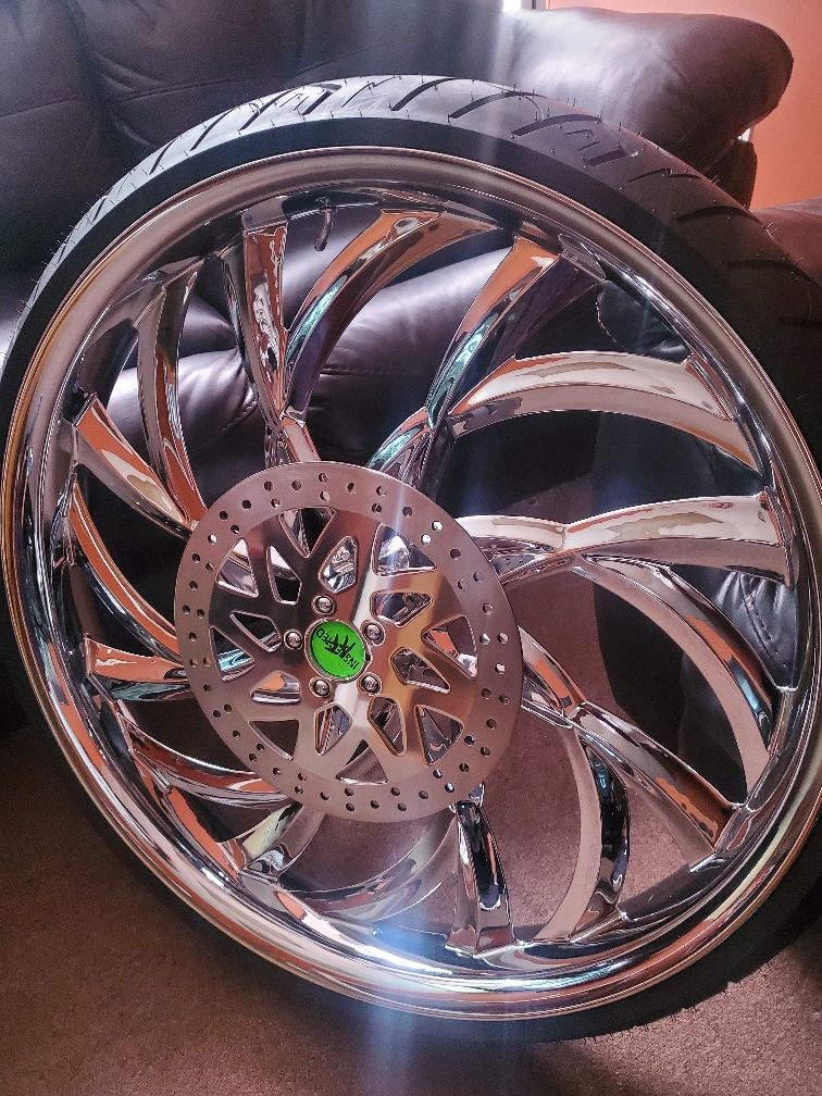 30" SMT ELKURA WHEEL