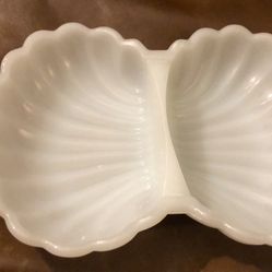 Avon vintage milk, glass bowl