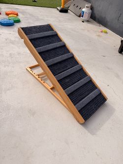 Collapsible dog ramp