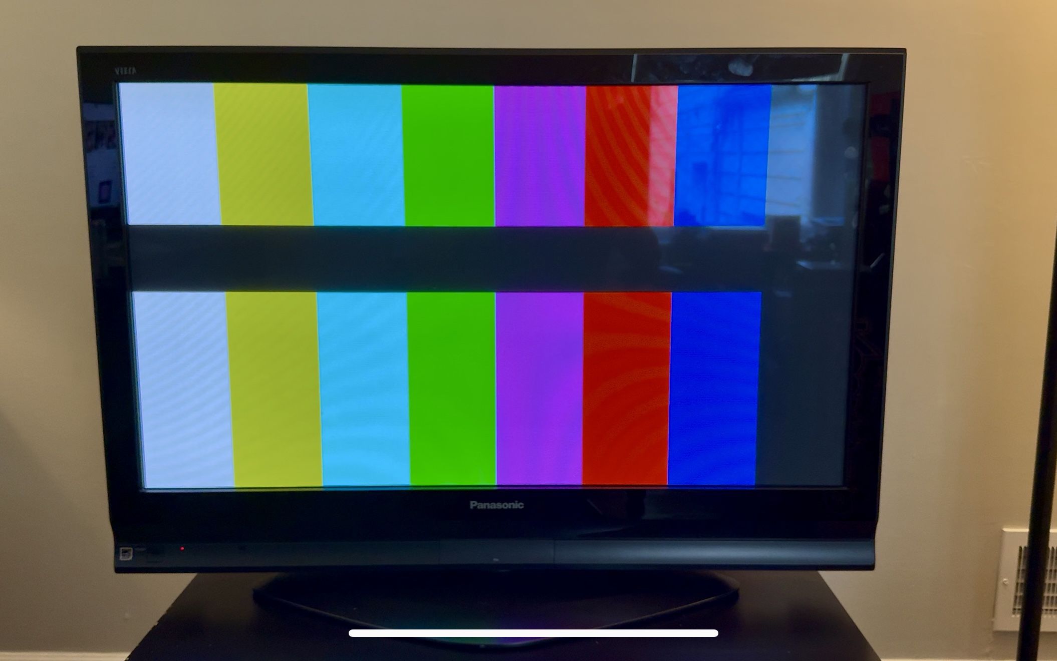FREE Panasonic TH-42PX75U 42” 720P Plasma TV (Parts/Repair)
