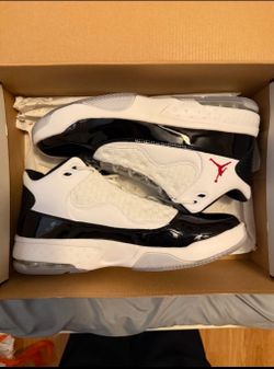 Jordan Max Aura 2’s