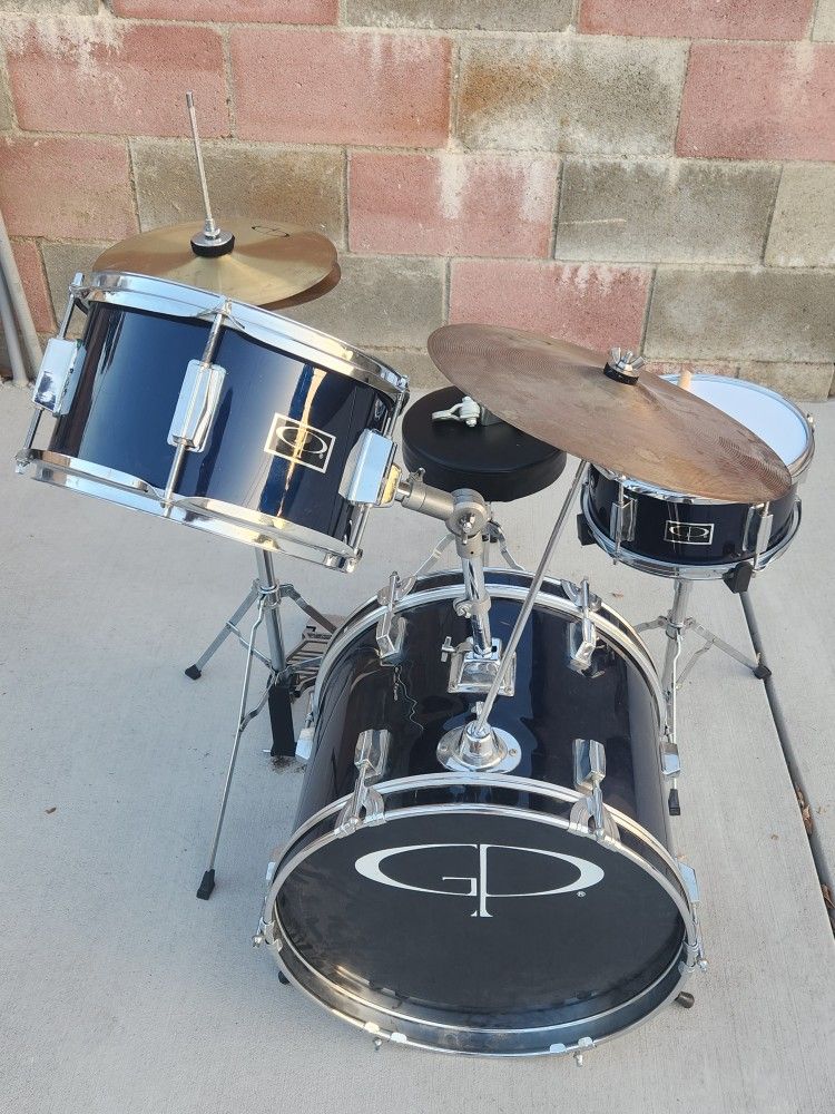 Kids drums (Location In Description)