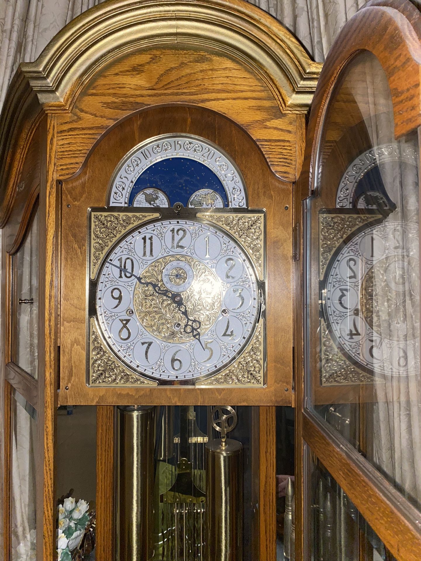 Howard Miller Magestic Grandfather Clock for Sale in Boca Raton, FL OfferUp