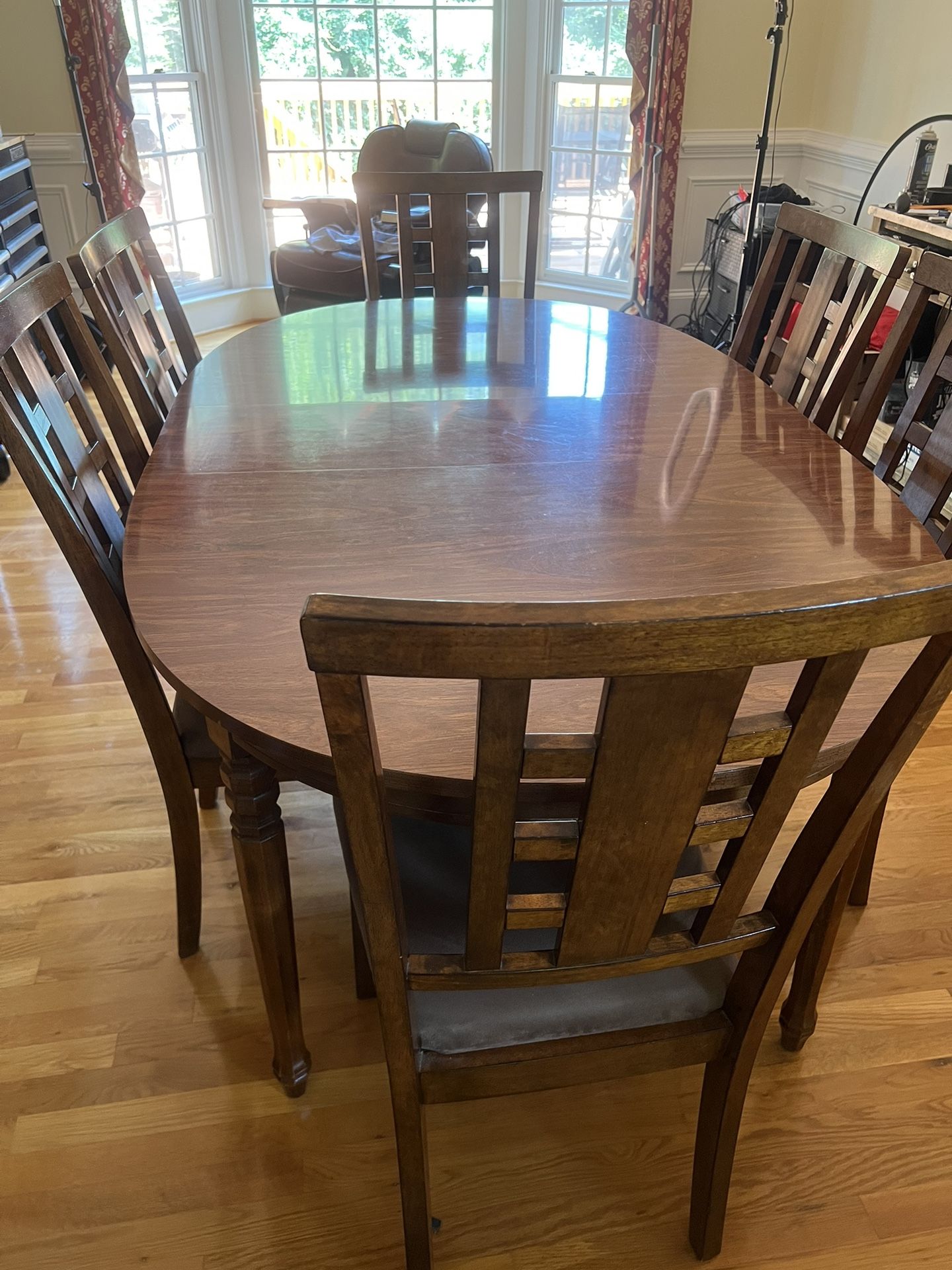 Complete Dinning Set