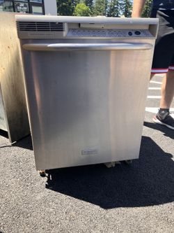 Dishwasher 
