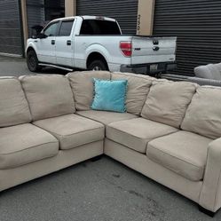 Sectional Couch 