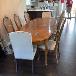 Gorgeous Stanley Dining Table Set 