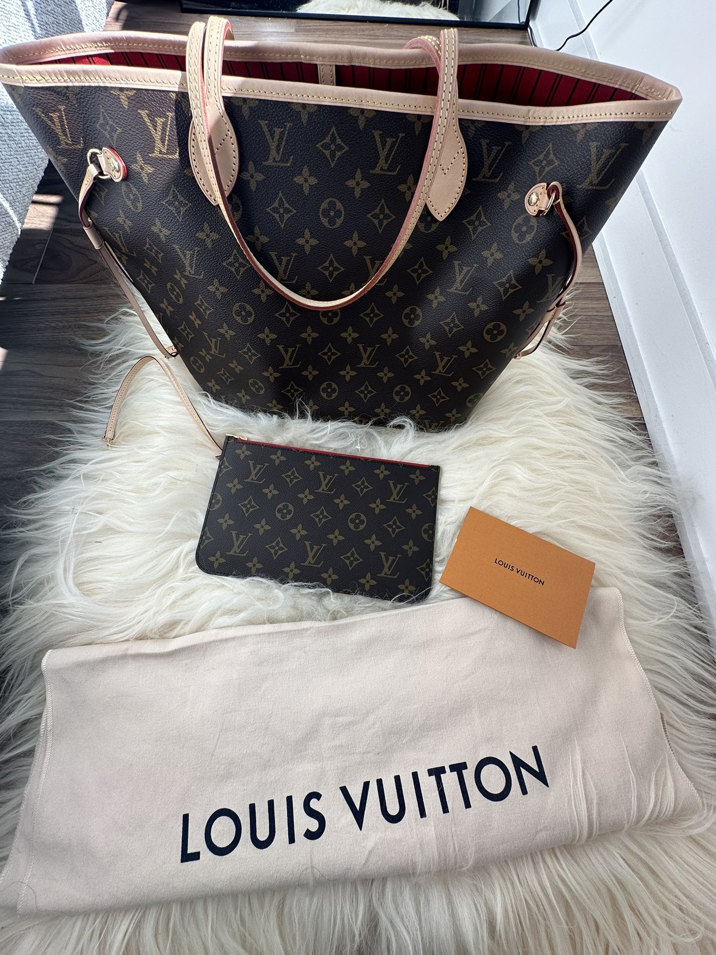 Brand New Authentic Louis Vuitton Neverfull Tote MM