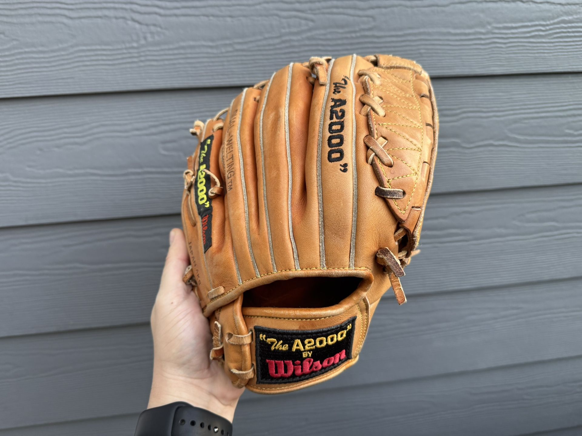 Wilson A2000 11.5” Baseball Glove Made in Japan