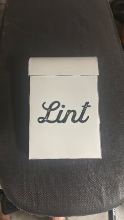 Magnetic Lint container