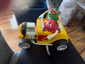 M&M car