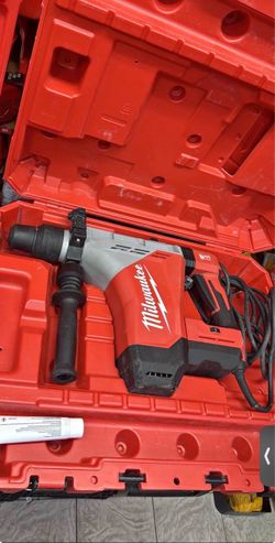 Milwaukee 1-3/4 sds max rotary hammer