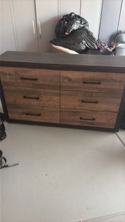 Dresser