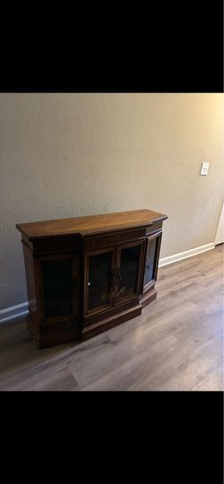 Tv stand