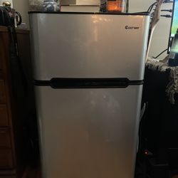 Costway Mini Fridge