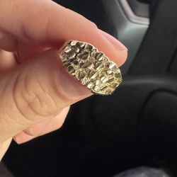 Gold nugget ring