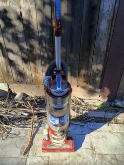 Shark Navigator Swivel Pro upright vacuum