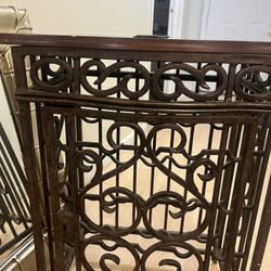 Big Mirror And Wines Rack 