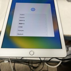 iPad 5th Generation WiFi-cellular 