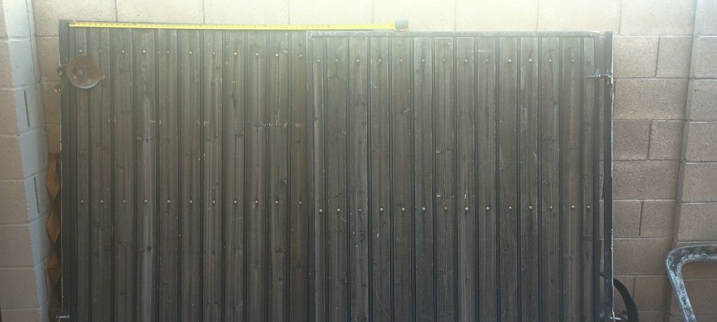 RV Gate 116" X 68"