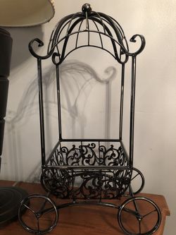 Carriage Planters $20 Each (firm)