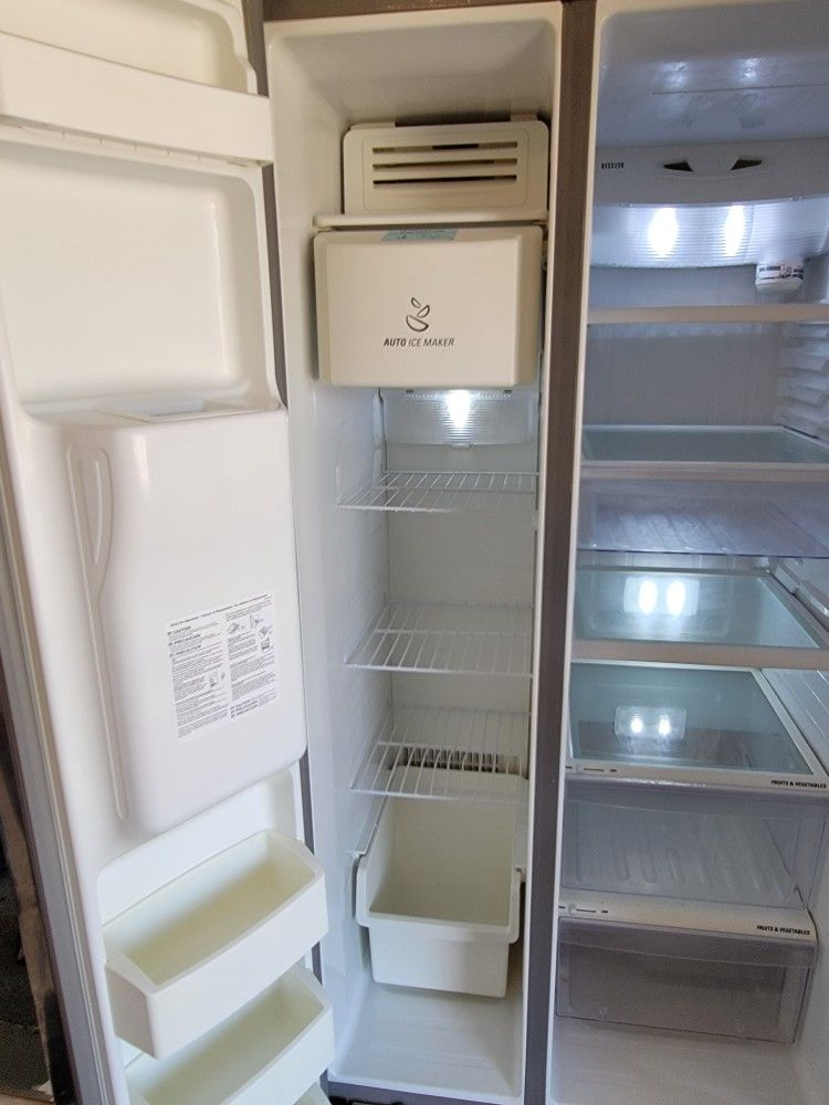 LG refrigerator