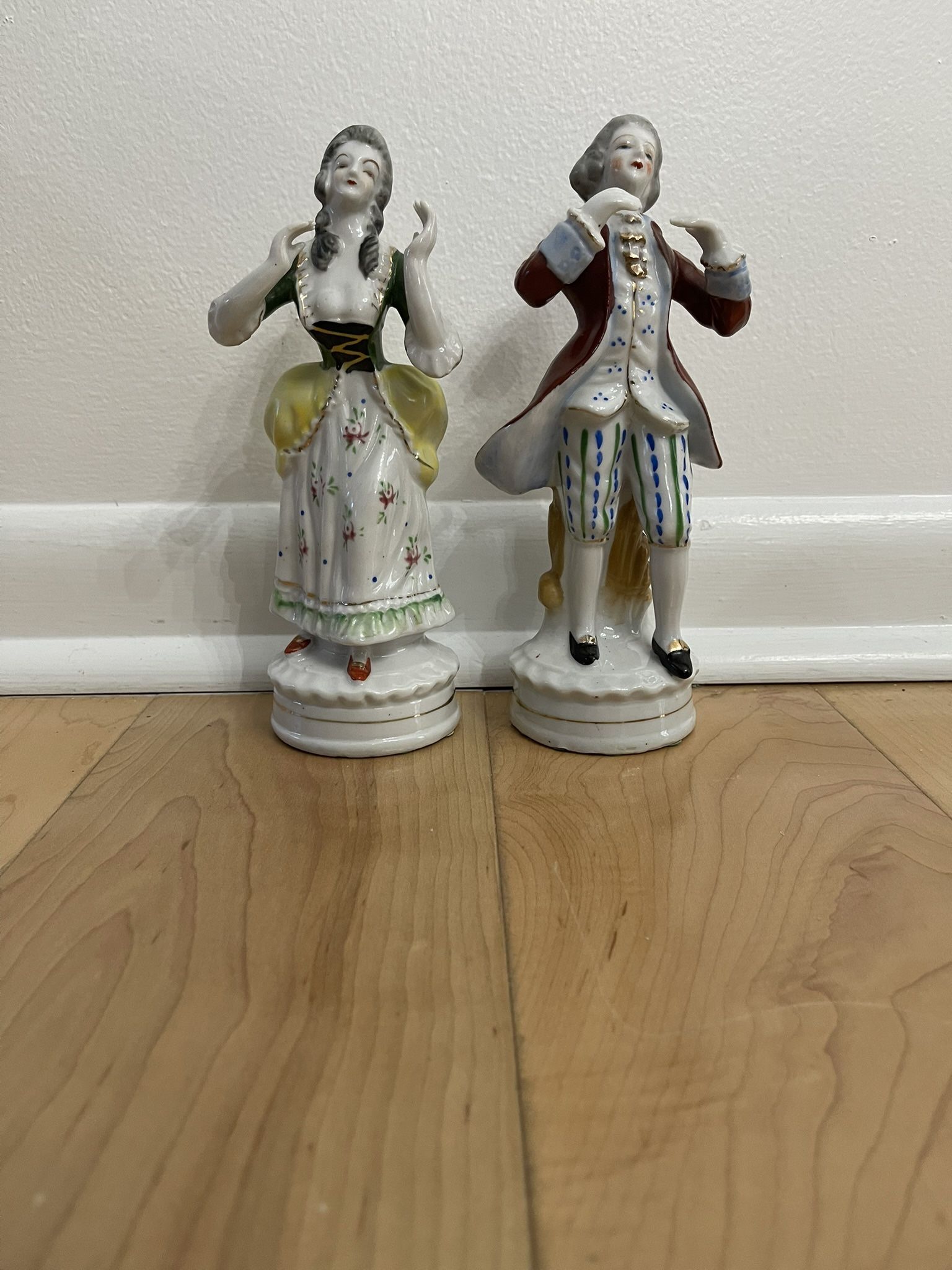 Figurines Porcelain Occupied 