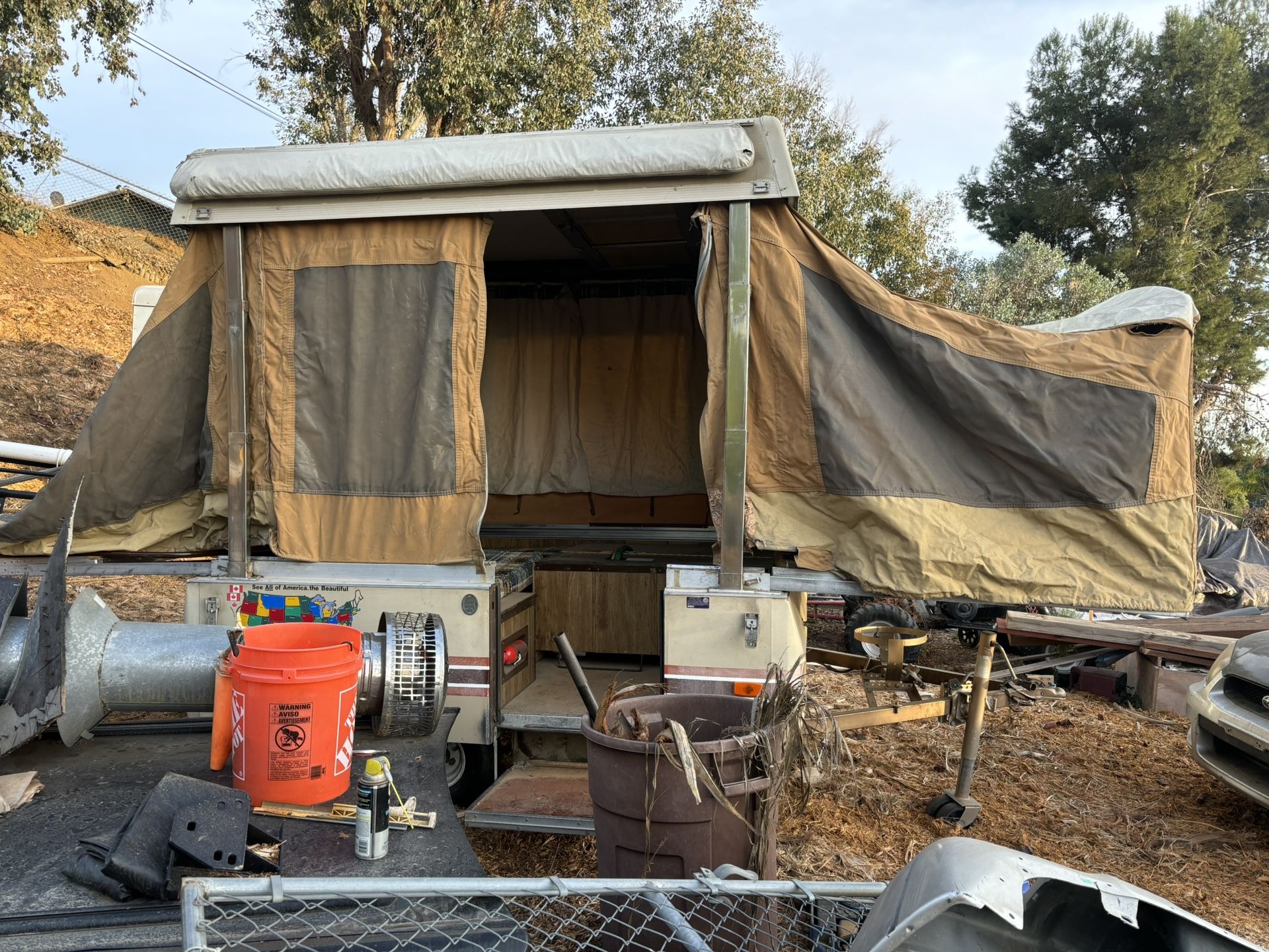 1981 Coleman Colonial Pop Up Trailer