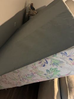 Full size bed n box spring