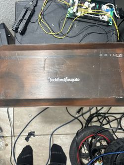Rockford Fosgate Prime R500-1 mono car amplifier.