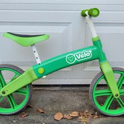 Yvolution Velo 12"-18" Adjustable Green Balance Bike