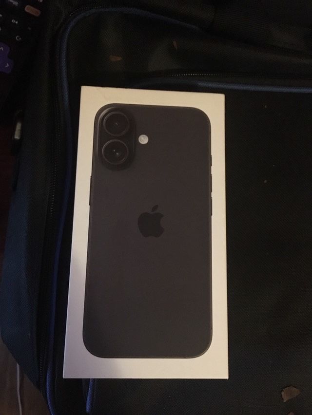 iPhone 16
