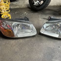 Headlights Kia Spectra 