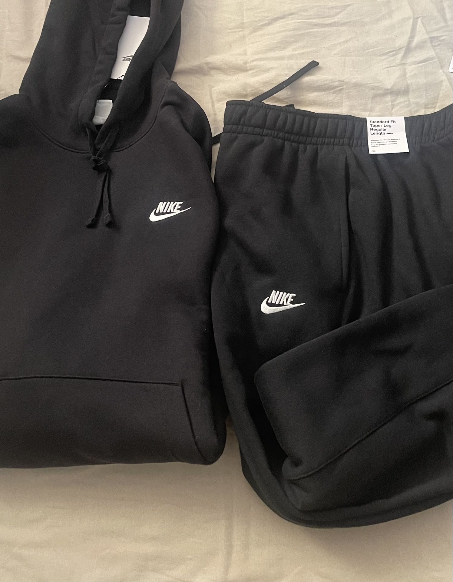 New Nike Hoodie And Pants 