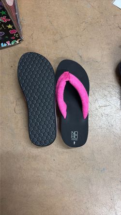 Sandals brand new size 9, never worn