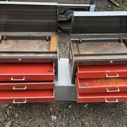 Medium sized flip top tool boxes with 3 drawers
