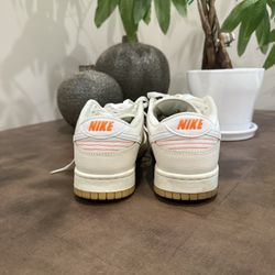 Nike Women's Sneakers in White and Tan