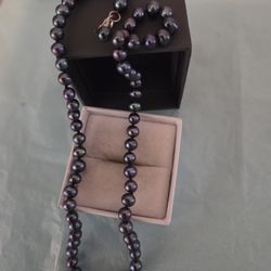 Natural Tahitian Pearls