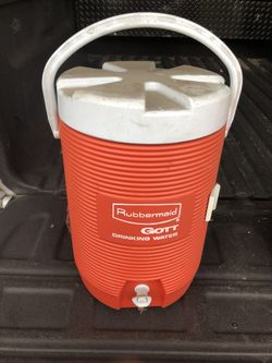 Rubbermaid 5 gal. Cooler