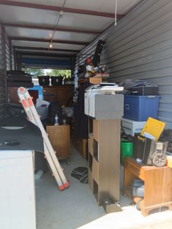 Storage unit clearance