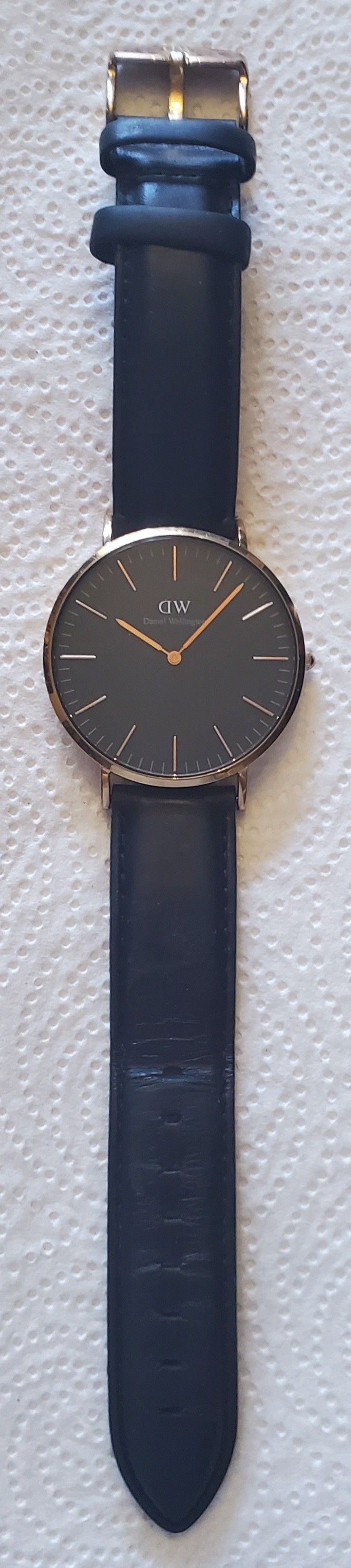 DENIEL WELLINGTON B40R15