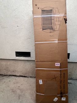 New trampoline with net and ladder  12ft