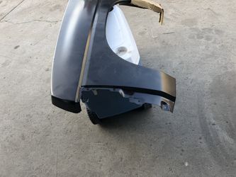 Nissan pick up fender