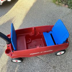 Radio Flyer Pathfinder Wagon for Kids