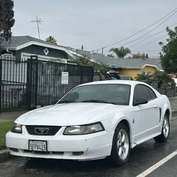 2004 Ford Mustang