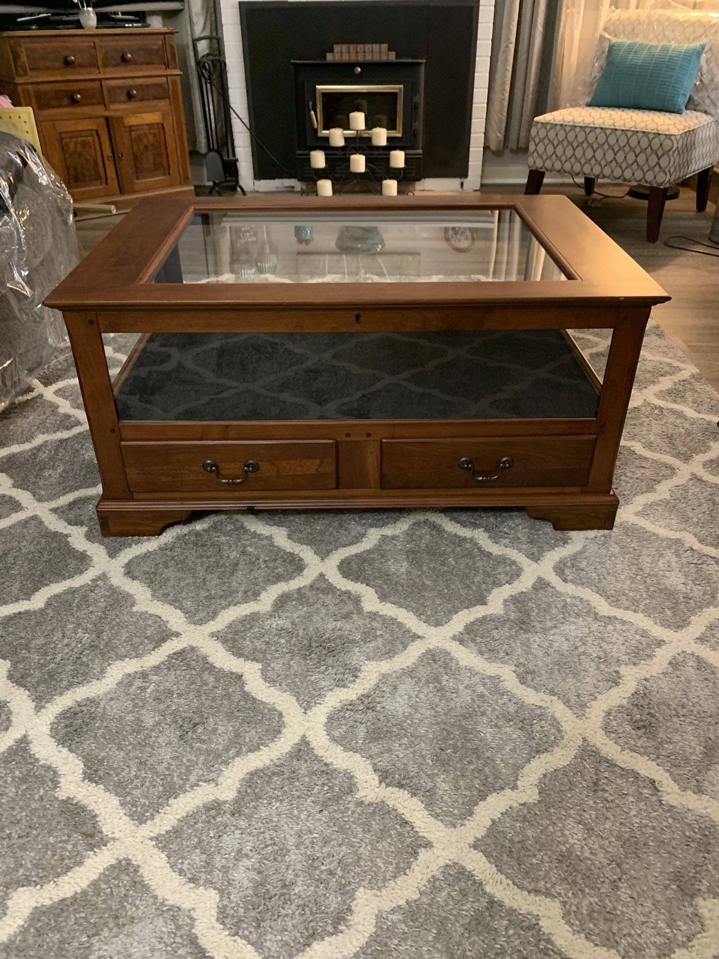 Display Coffee Table