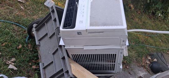 Toshiba 2020 10.1 amp 12,000 BTU 115v