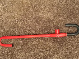 Steering wheel lock with key