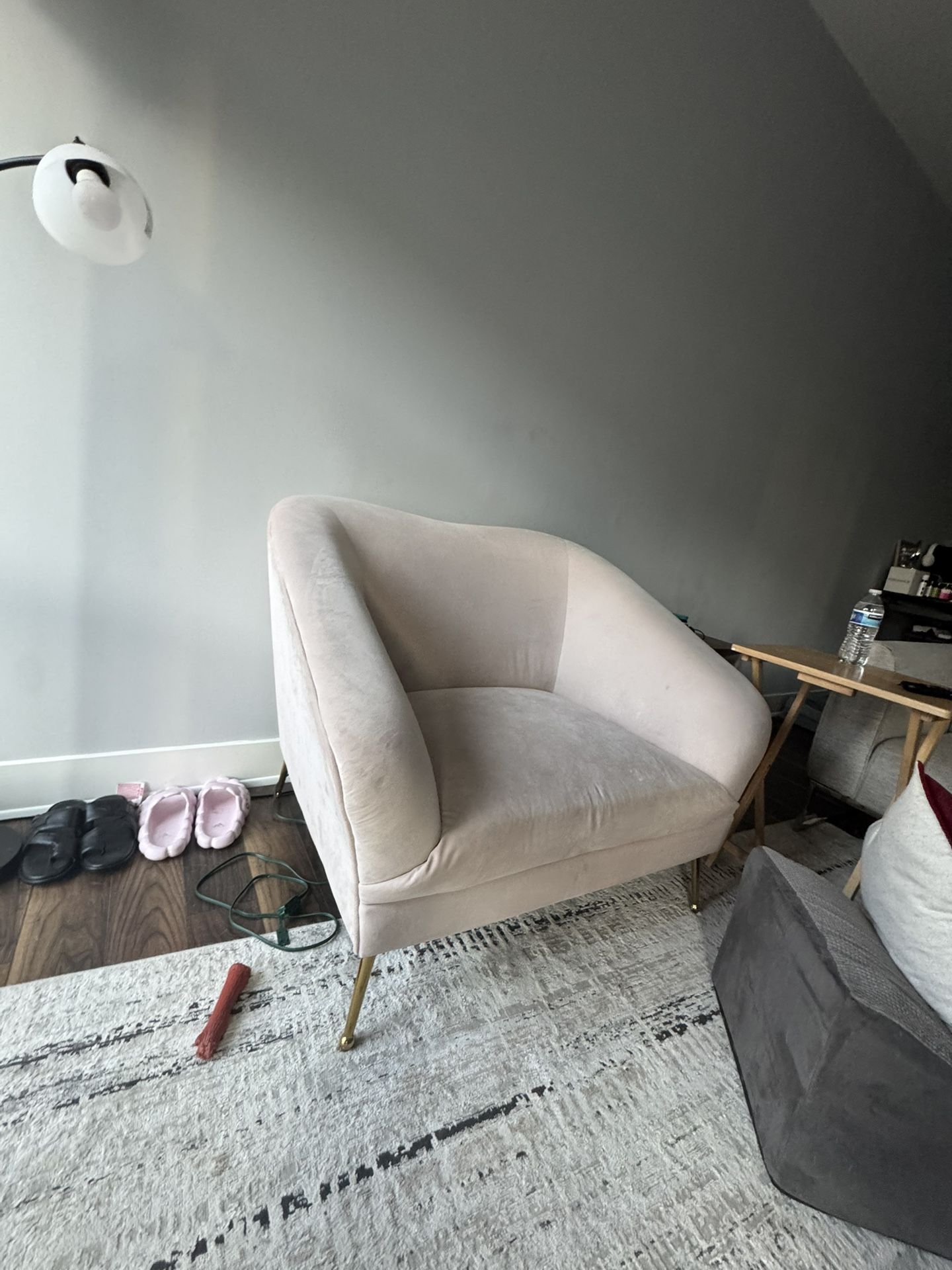 Loveseat