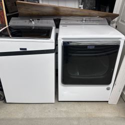 Maytag Washer & Electric Dryer Set